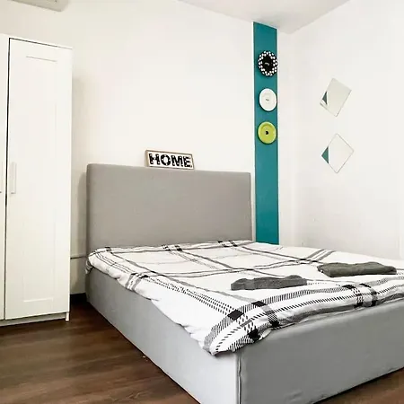 Old Town Central Studio 62 Apartment